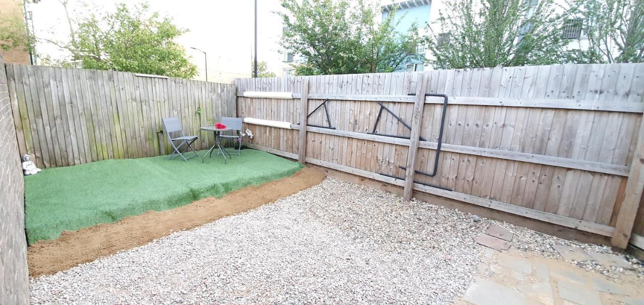 Trendy, Modern Garden Posh Peckham Apartment London Bagian luar foto