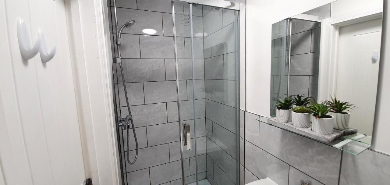 Trendy, Modern Garden Posh Peckham Apartment London Bagian luar foto